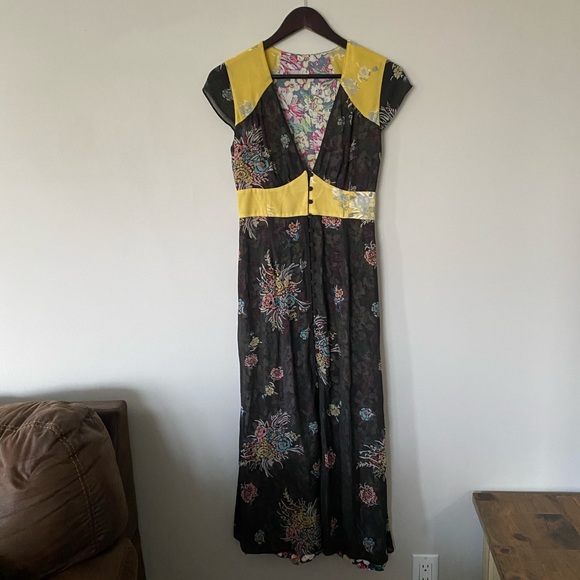 ✨ 2/$40✨ Unique Free People Button Up Dress - Picture 2 of 7